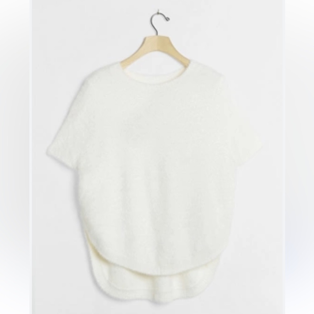 Anthropology Ivory Fuzzy Eyelash Short Sleeve Cream Pullover Sweater